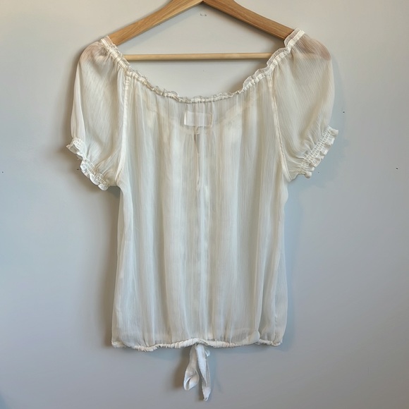 Abercrombie and Fitch blouse. Size medium - Picture 2 of 3